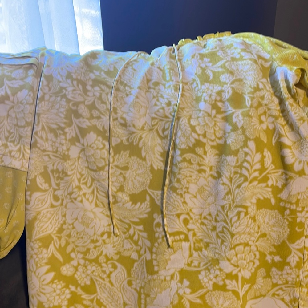 Vince Camuto shirt